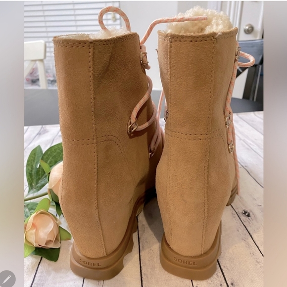 Women's Joan Of Arctic Wedge III SOREL Lace Cozy Bootie - Picture 8 of 16